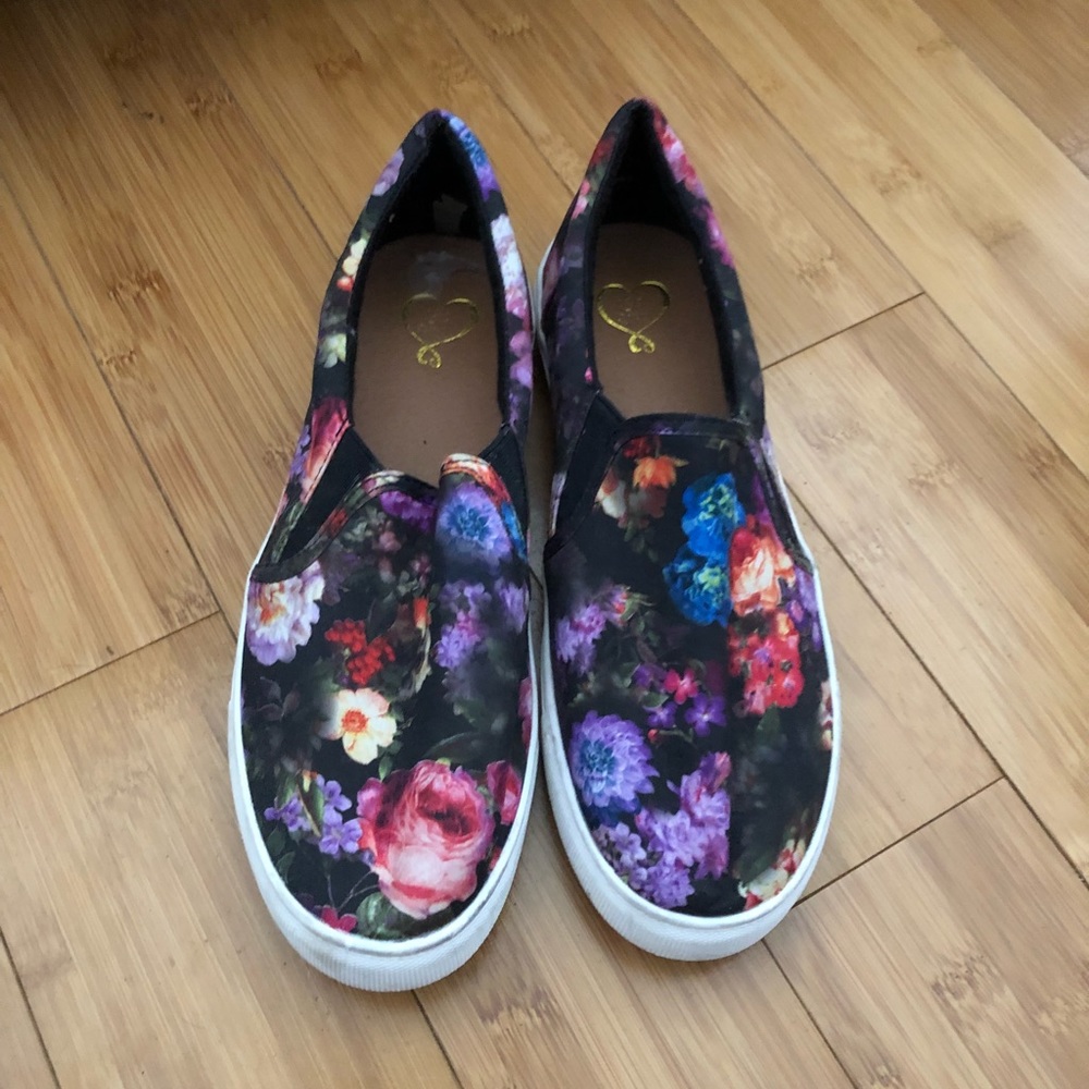 Floral shoes